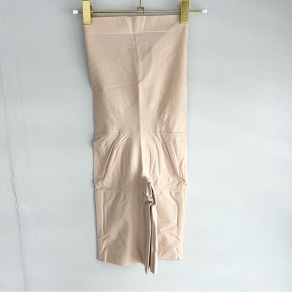 SPANX Higher Power Short Large NEW - Picture 7 of 7